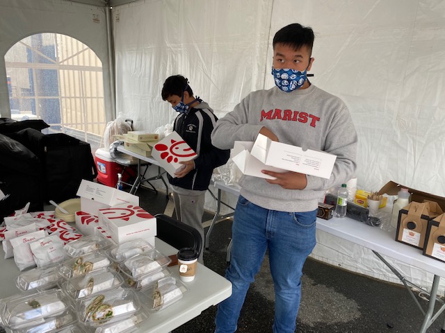NJ Ability ERG serves lunch for volunteers at William Paterson Covid Testing site, Wayne, NJ - April, 18, 2020